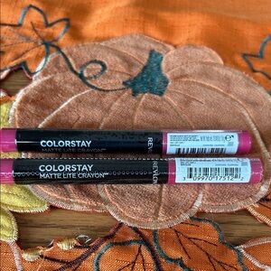 Revlon ColorStay Matte Lite Crayon 2 pack in 006 Lift Off